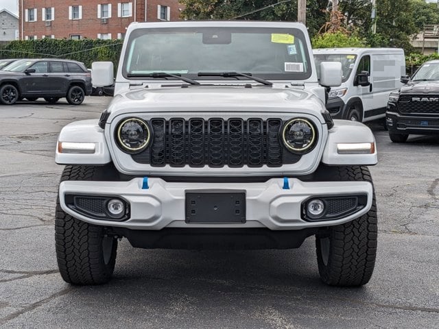 2024 Jeep Wrangler 4xe High Altitude 8