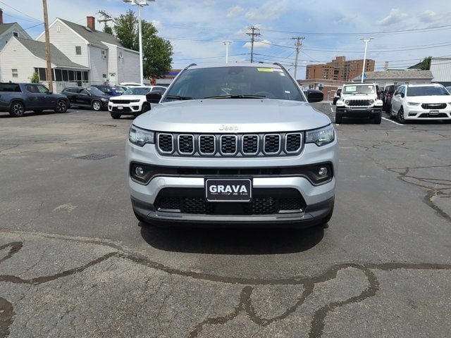 2024 Jeep Compass Latitude 2