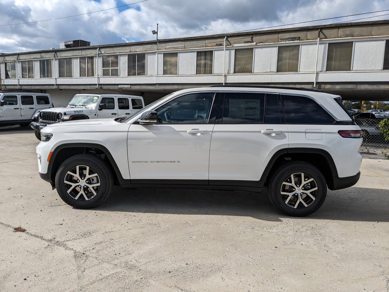 2024 Jeep Grand Cherokee Limited 6