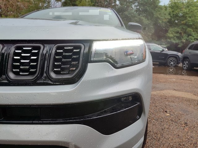 2024 Jeep Compass Limited 9