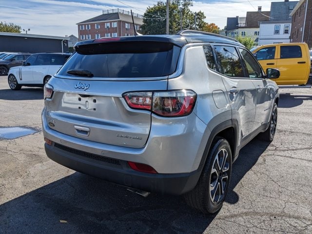 2022 Jeep Compass Limited 3