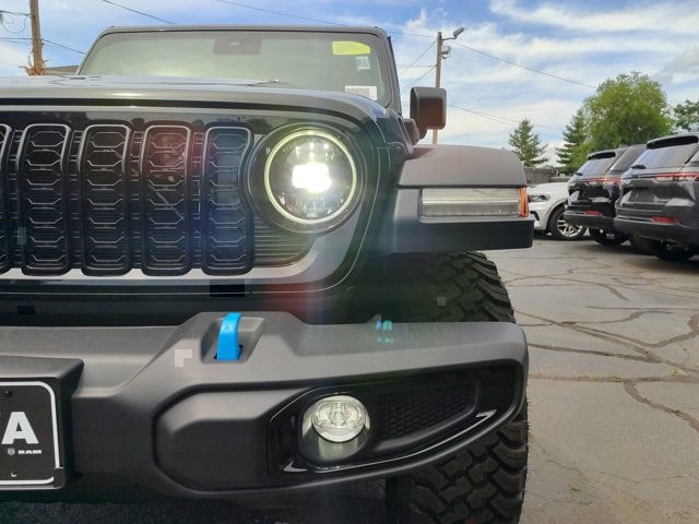 2024 Jeep Wrangler 4xe Willys 9