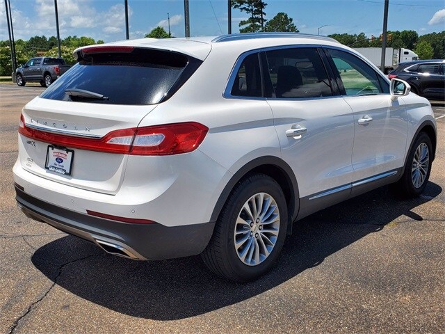 2017 Lincoln MKX Select photo 3