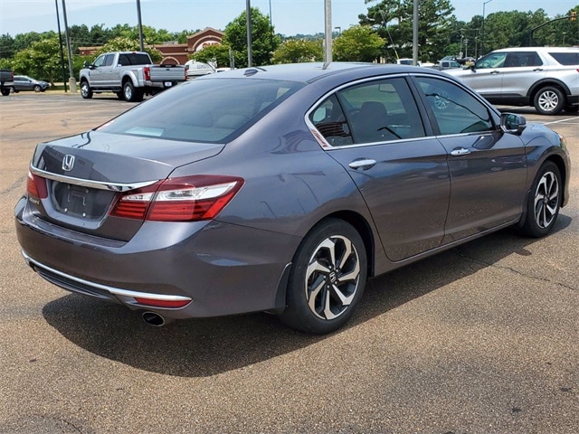 Used 2017 Honda Accord EX-L with VIN 1HGCR2F89HA144746 for sale in Brandon, MS