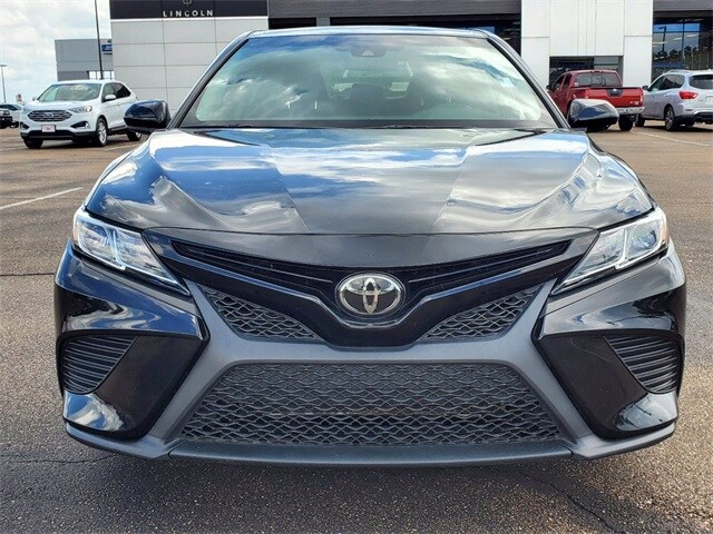 2018 Toyota Camry L photo 3