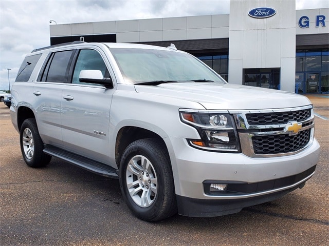 Used 2019 Chevrolet Tahoe LT with VIN 1GNSKBKC0KR285116 for sale in Brandon, MS