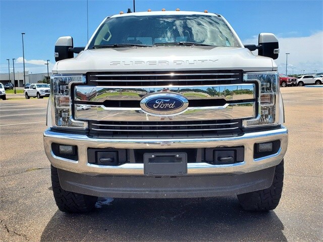 2019 Ford F-250 Lariat photo 2