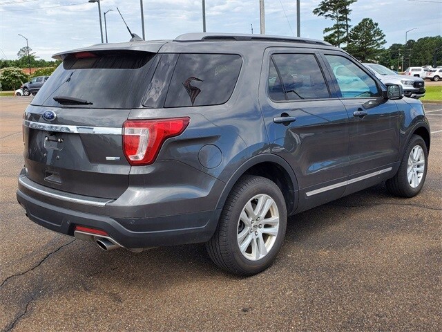 2018 Ford Explorer XLT photo 3