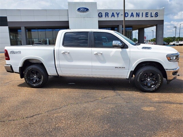 2020 Ram 1500 Laramie photo 4