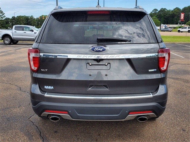 2018 Ford Explorer XLT photo 4