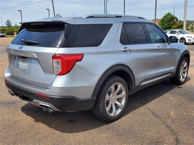 2020 Ford Explorer Platinum photo 3