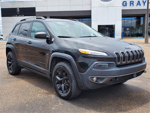 Used 2016 Jeep Cherokee Trailhawk with VIN 1C4PJMBB2GW146070 for sale in Brandon, MS