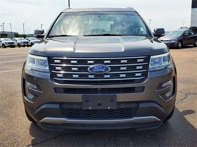 2017 Ford Explorer Limited photo 2