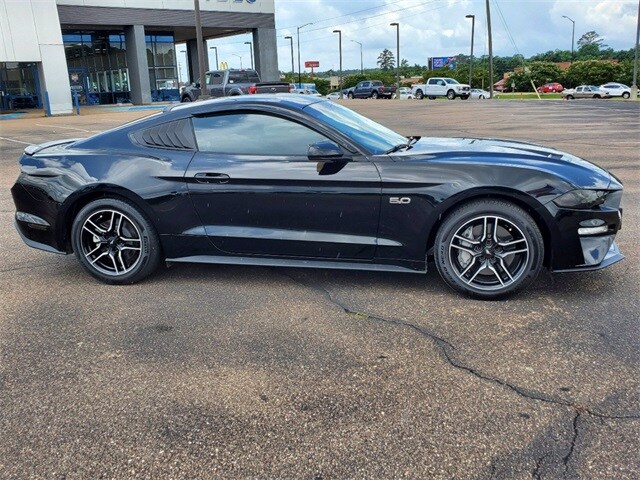 2019 Ford Mustang GT photo 4
