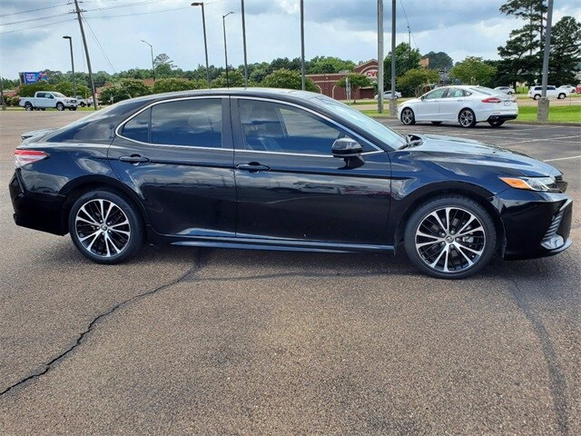 2018 Toyota Camry L photo 4
