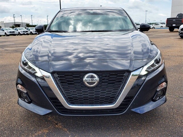 2020 Nissan Altima 2.5 Platinum photo 3