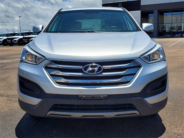 2016 Hyundai Santa Fe Sport Base photo 2