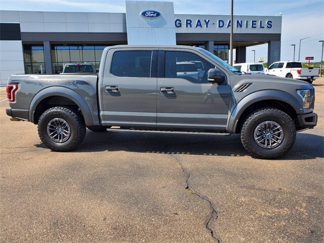 2018 Ford F-150 Raptor photo 4