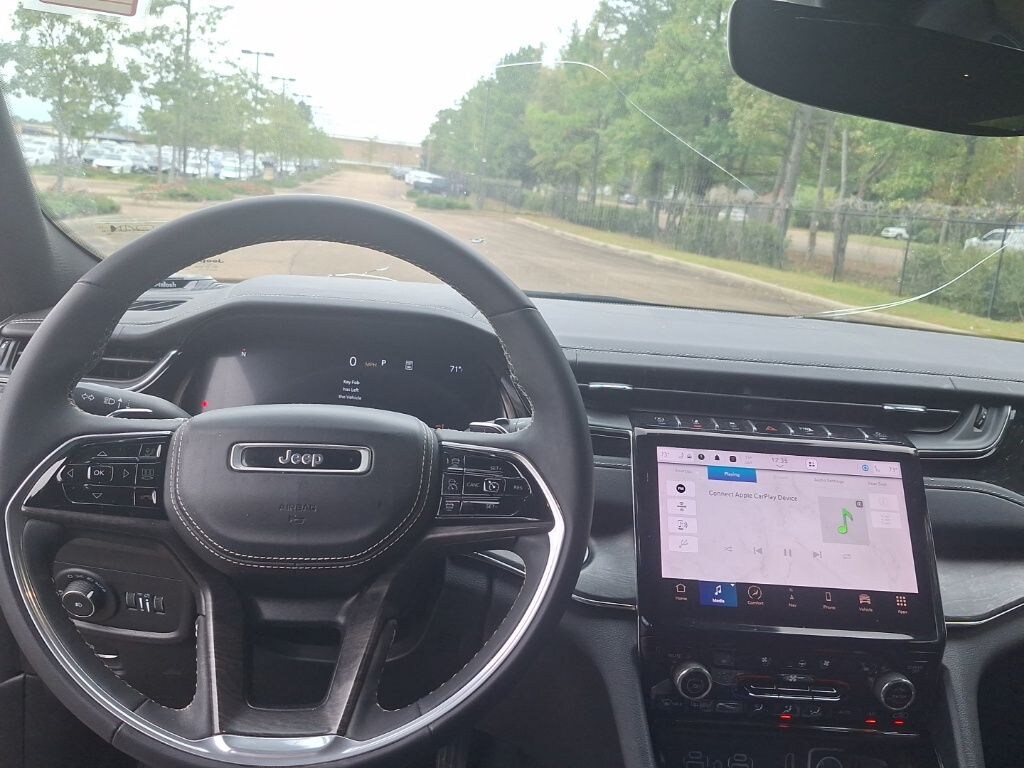 Used 2024 Jeep Grand Cherokee L Overland SUV