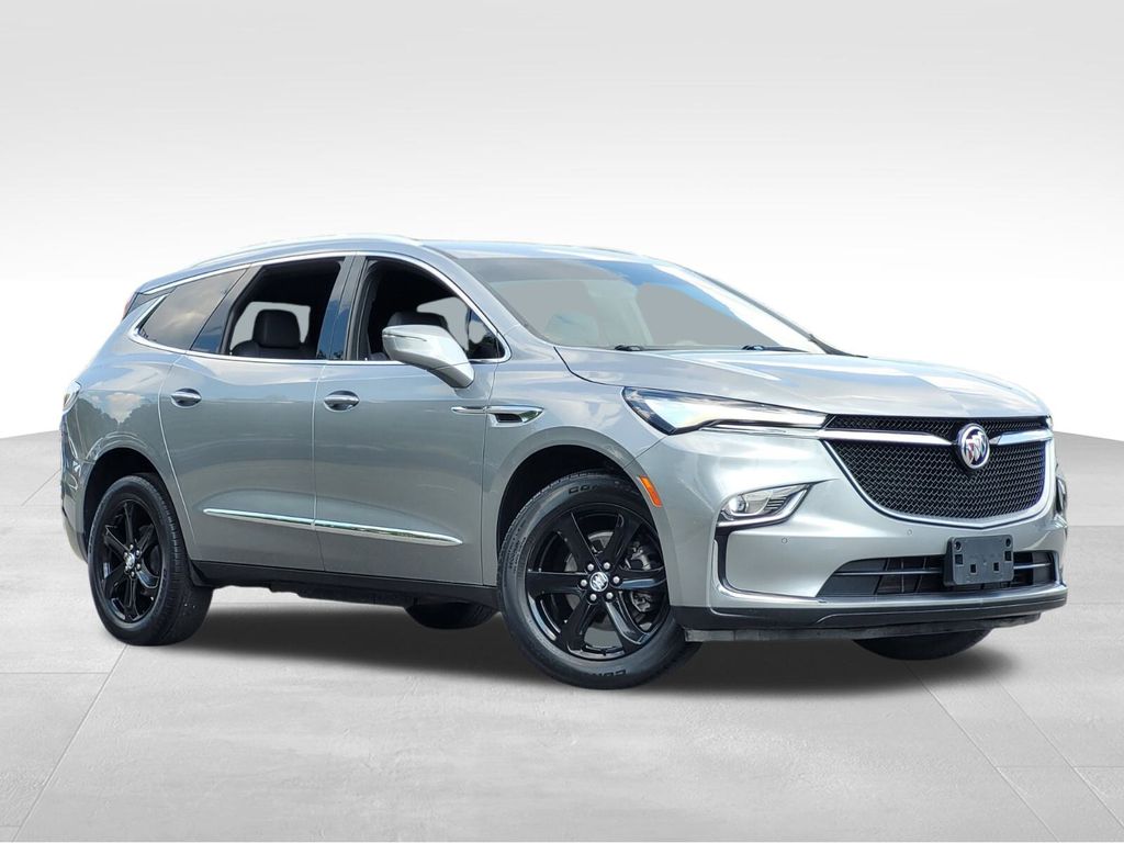2023 Buick Enclave Essence photo 3