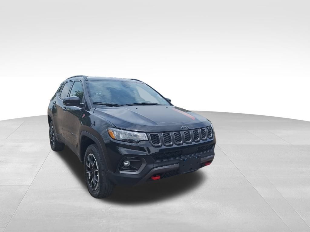 2024 Jeep Compass Trailhawk photo 4