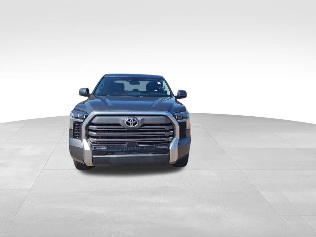 2022 Toyota Tundra Limited photo 3