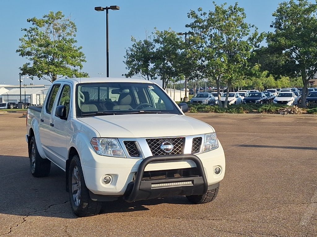 2020 Nissan Frontier Crew Cab SV photo 4