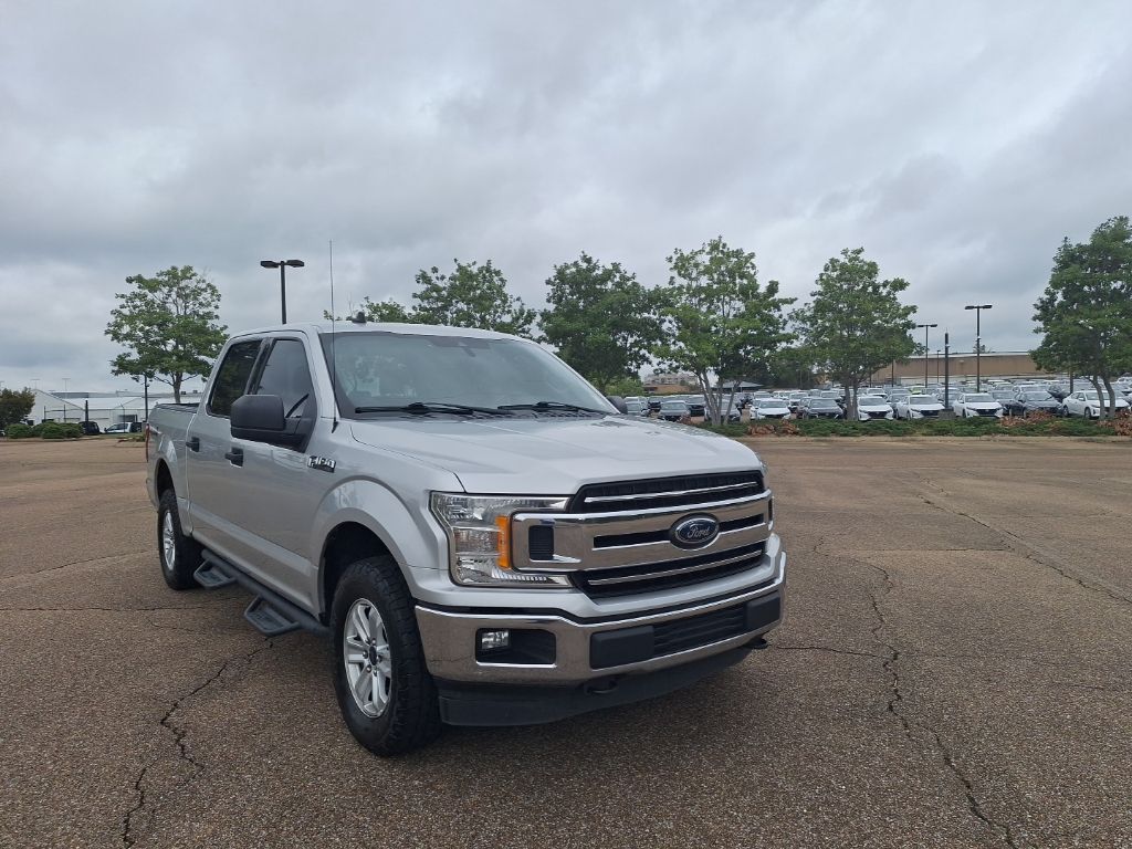 2019 Ford F-150 XLT photo 2
