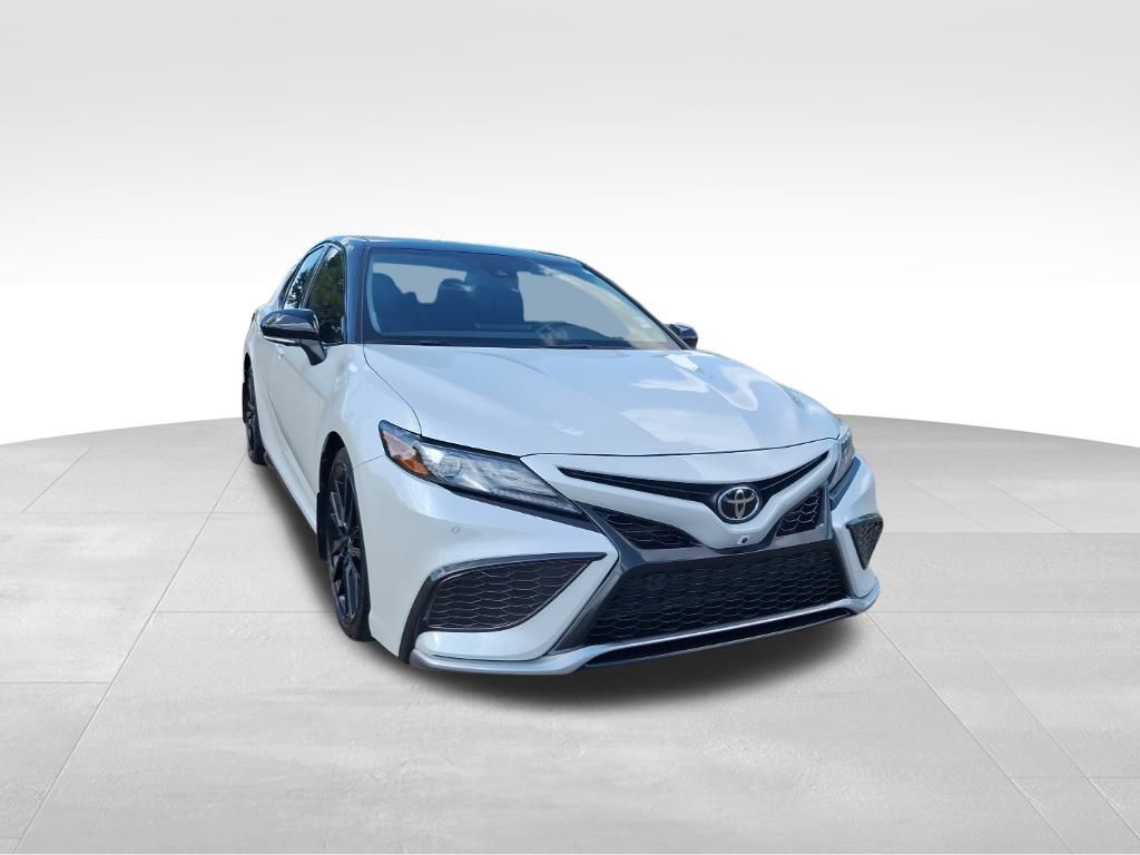 2021 Toyota Camry XSE V6 photo 4