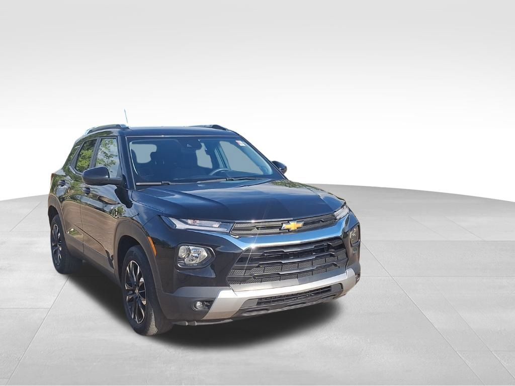 2023 Chevrolet Trailblazer LT photo 2