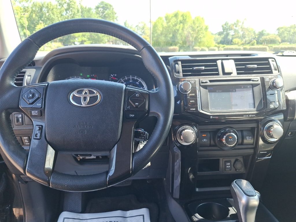 2018 Toyota 4Runner TRD Off-Road Premium photo 2