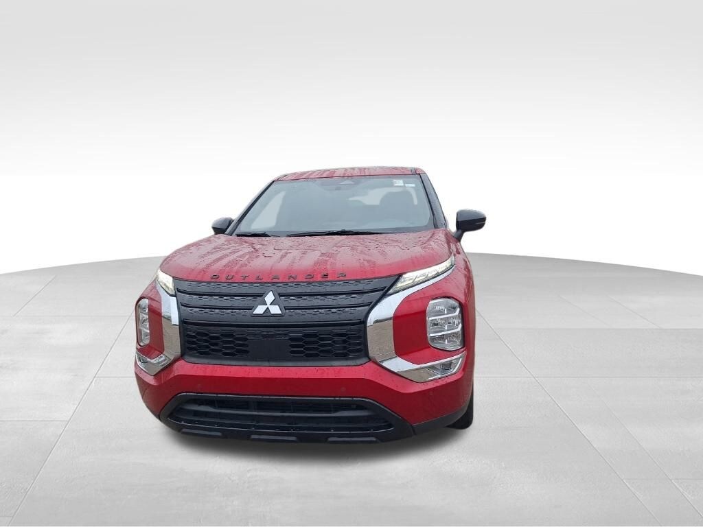 Used 2022 Mitsubishi Outlander SE SUV