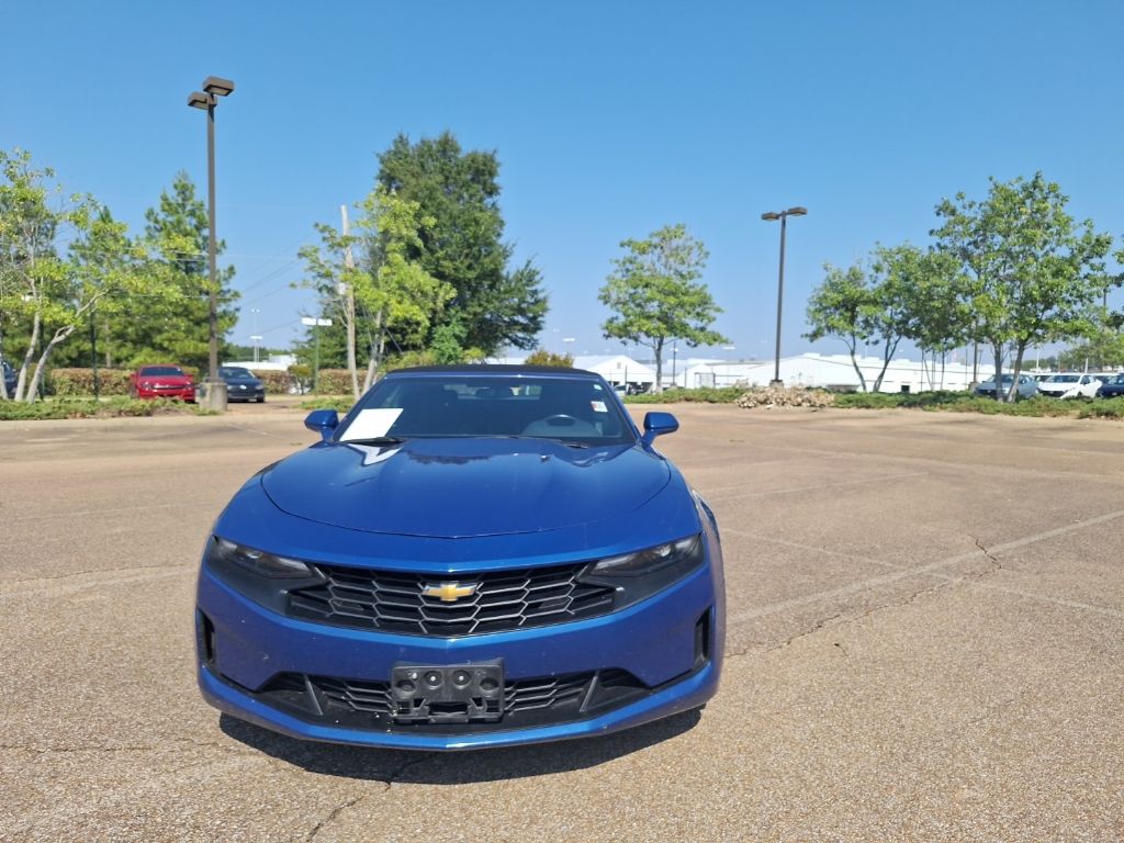 2023 Chevrolet Camaro 1LT photo 3