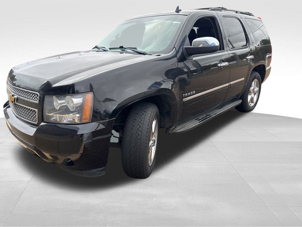 2012 Chevrolet Tahoe LTZ photo 3