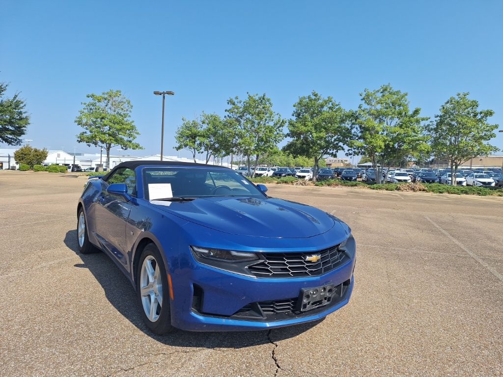 2023 Chevrolet Camaro 1LT photo 4