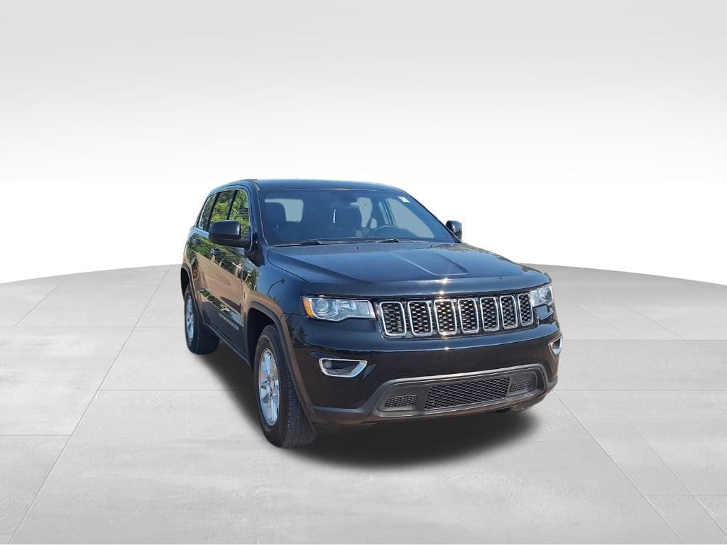 Used 2019 Jeep Grand Cherokee Laredo SUV