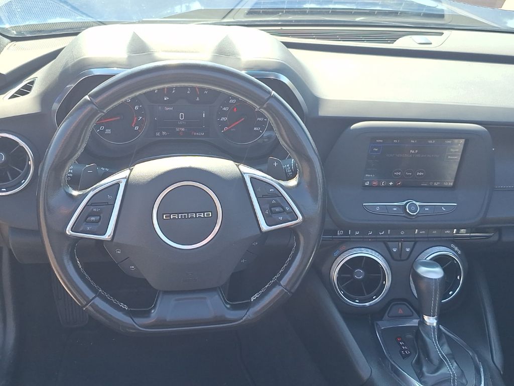2023 Chevrolet Camaro 1LT photo 2