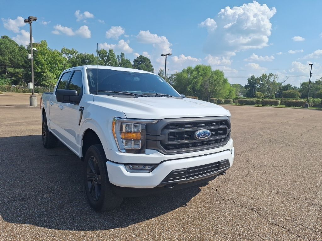 2023 Ford F-150 XLT photo 4