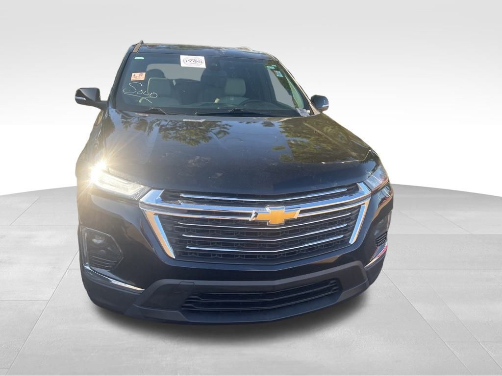 2022 Chevrolet Traverse Leather photo 3