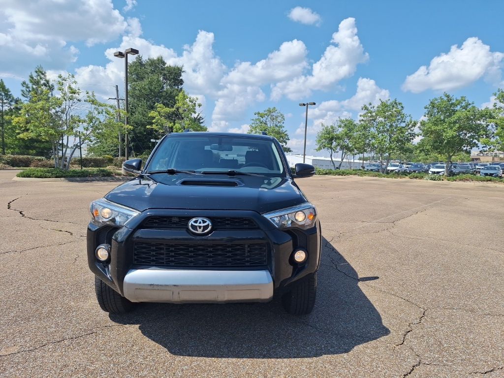 2018 Toyota 4Runner TRD Off-Road Premium photo 3