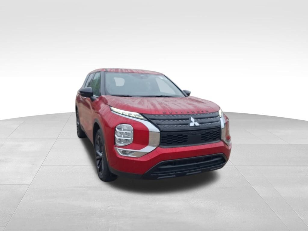 Used 2022 Mitsubishi Outlander SE SUV