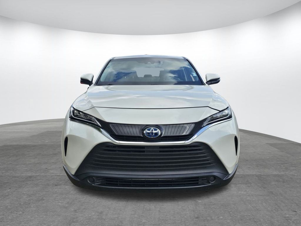2021 Toyota Venza LE photo 3