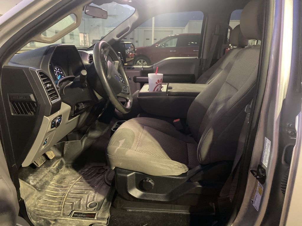 2019 Ford F-150 XLT photo 4