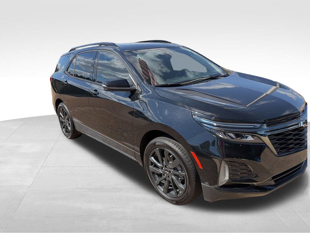 2023 Chevrolet Equinox RS photo 2