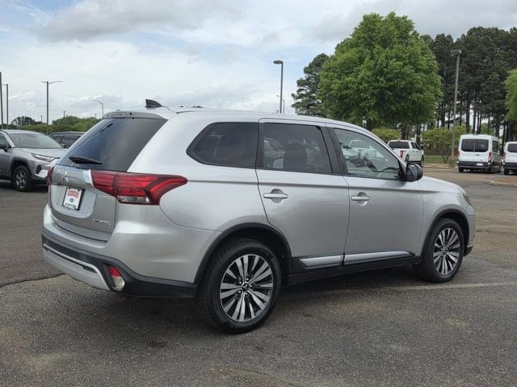 Used 2019 Mitsubishi Outlander ES CUV
