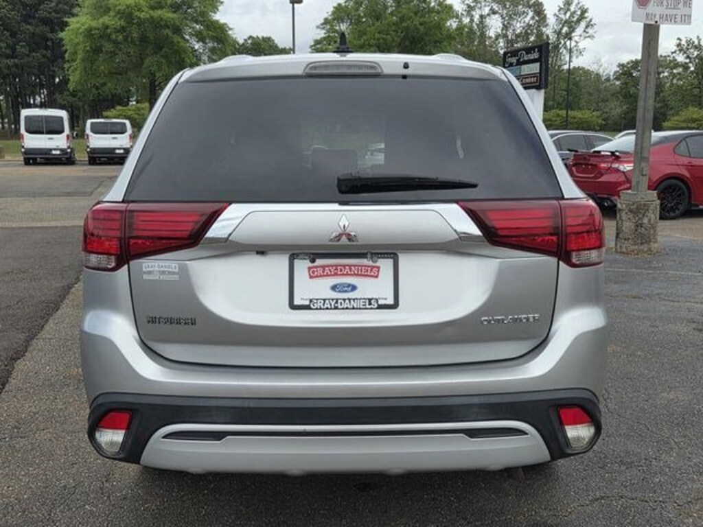 Used 2019 Mitsubishi Outlander ES CUV