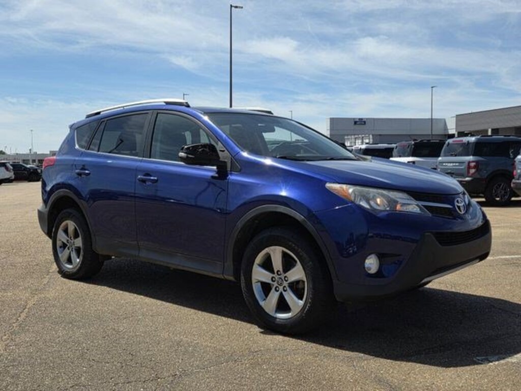 Used 2015 Toyota RAV4 XLE SUV