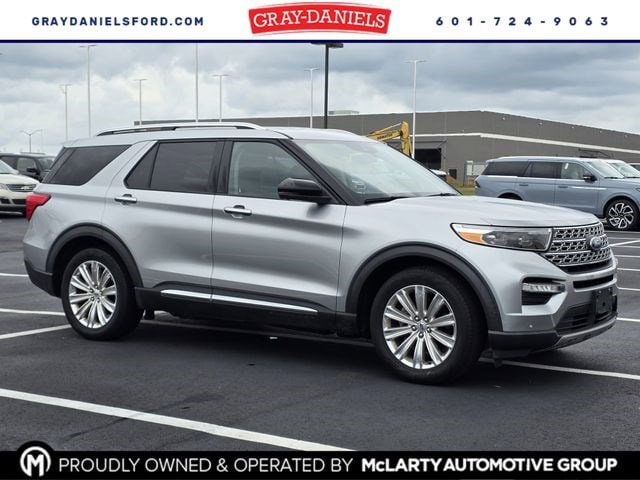 2020 Ford Explorer Limited RWD's photo