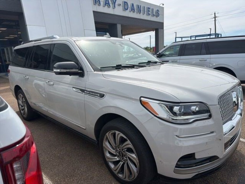 Used 2023 Lincoln Navigator L Reserve SUV