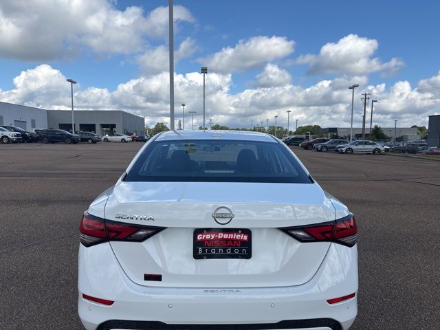 2025 Nissan Sentra SV photo 3